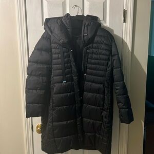 Black Tahari Down Puffer, Size XL